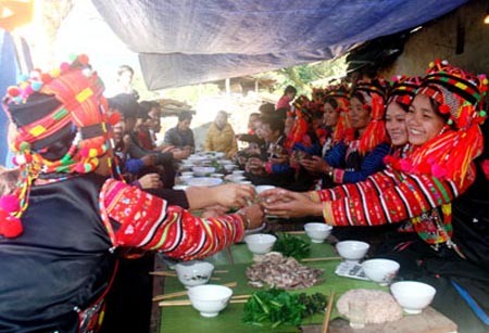 និទាឃរដូវជាមួយយុទ្ឋជនការពារព្រំដែនភាគខាងលិច  នៃមាតុប្រទេស។ - ảnh 2